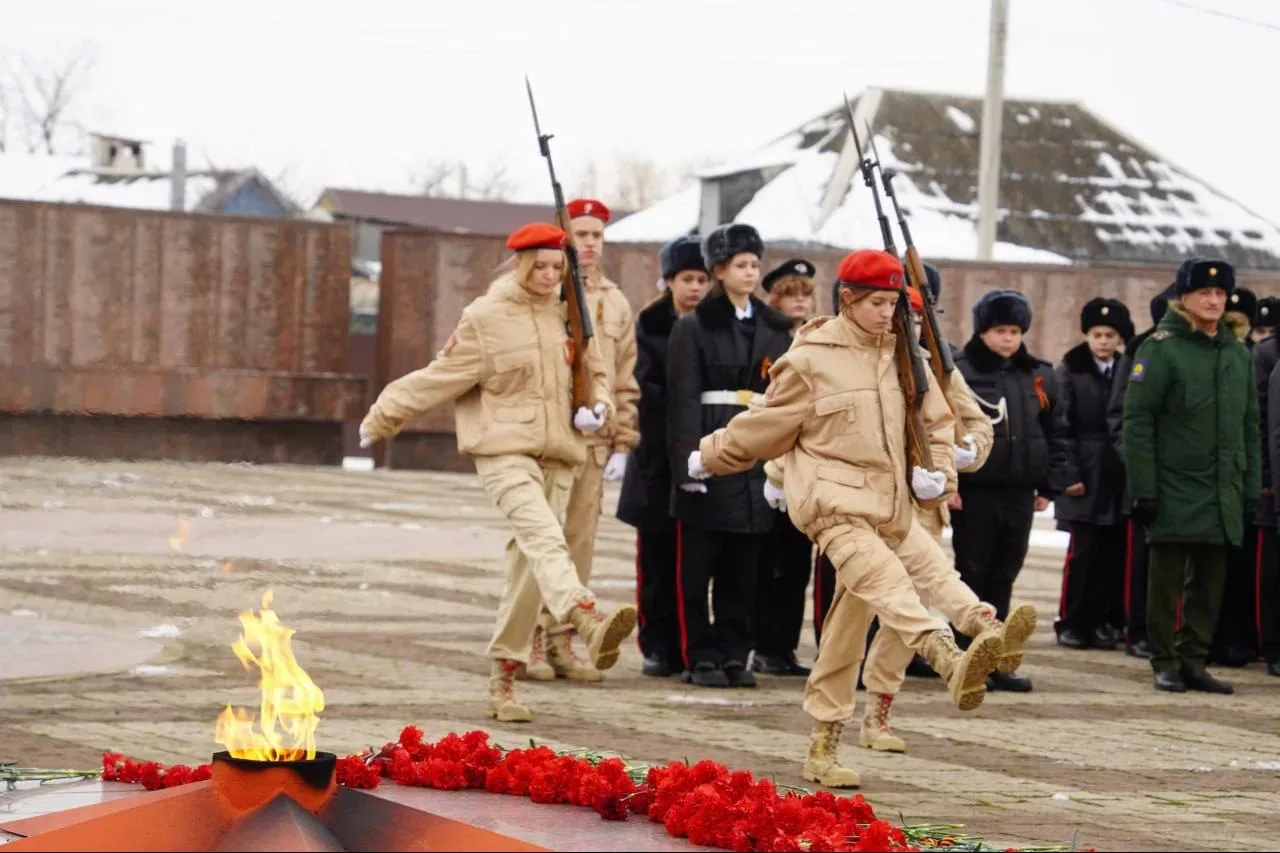 Сегодня,   в рамках мероприятий, приуроченных   к  82-ой годовщине полного снятия блокады Ленинграда