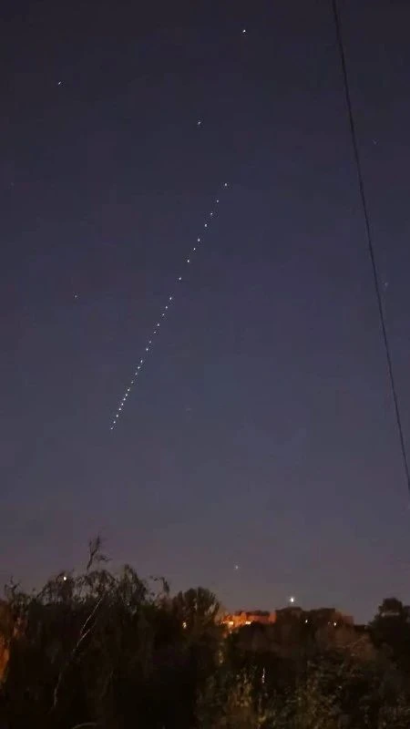 Что это было в небе? Жители запада региона делятся необычными кадрами 🌌