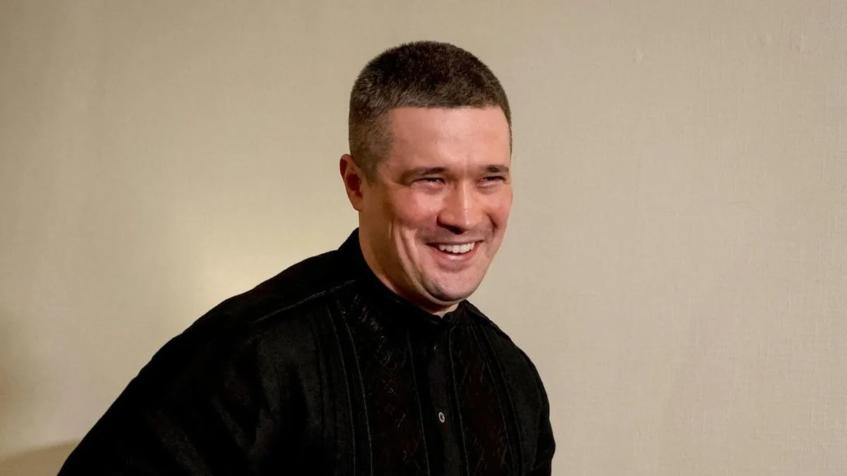 Экс-министры обороны Украины объявлены в розыск: детали обвинений