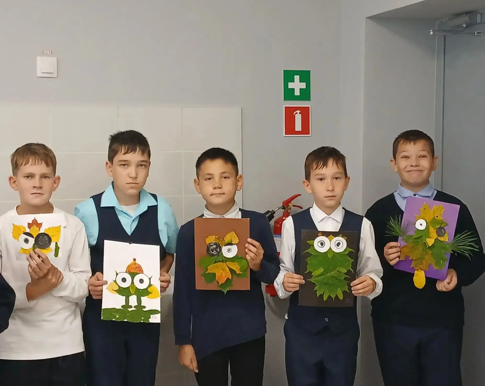 ✨️В 5 классе, обычные школьные парты превратились в творческие мастерские, а ученики — ...