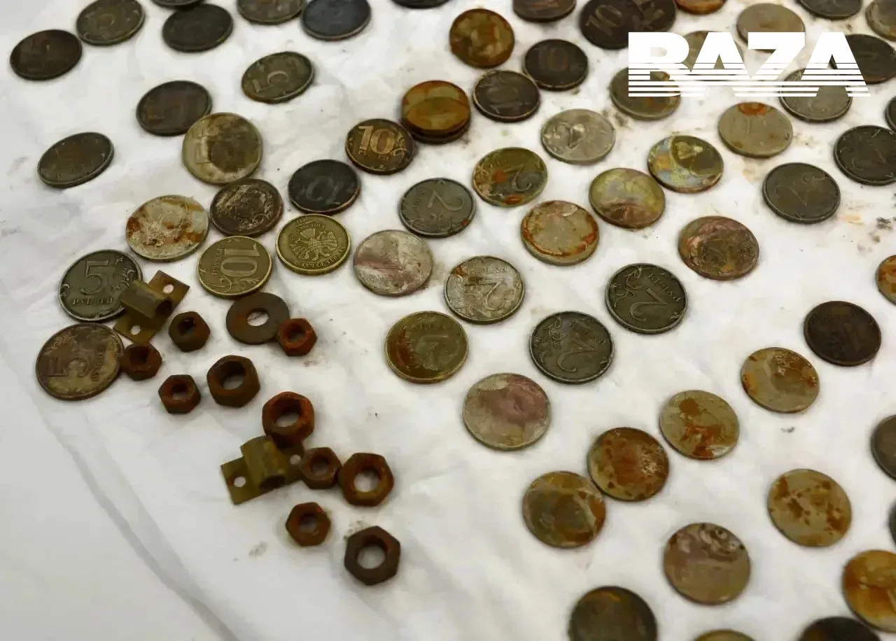 В «копилку» превратил свой желудок 50-летний волгоградец.  Мужчину доставили в больницу с подозрение