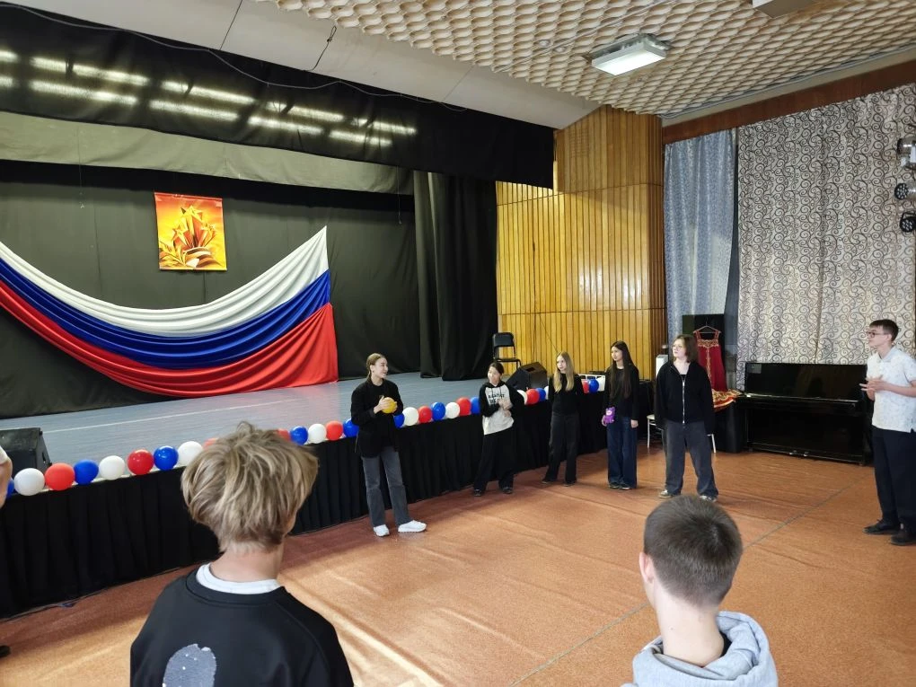 Сегодня в "ЦД" Современник" прошла театрализованная игровая программа "Радость творчест...