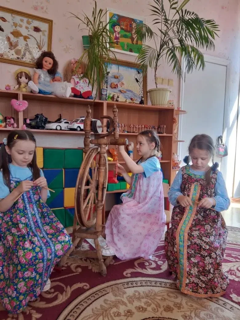 📌В группе "Почемучки" прошëл тематический день, посвященный Дню русского языка и Дню рождения А.С.П