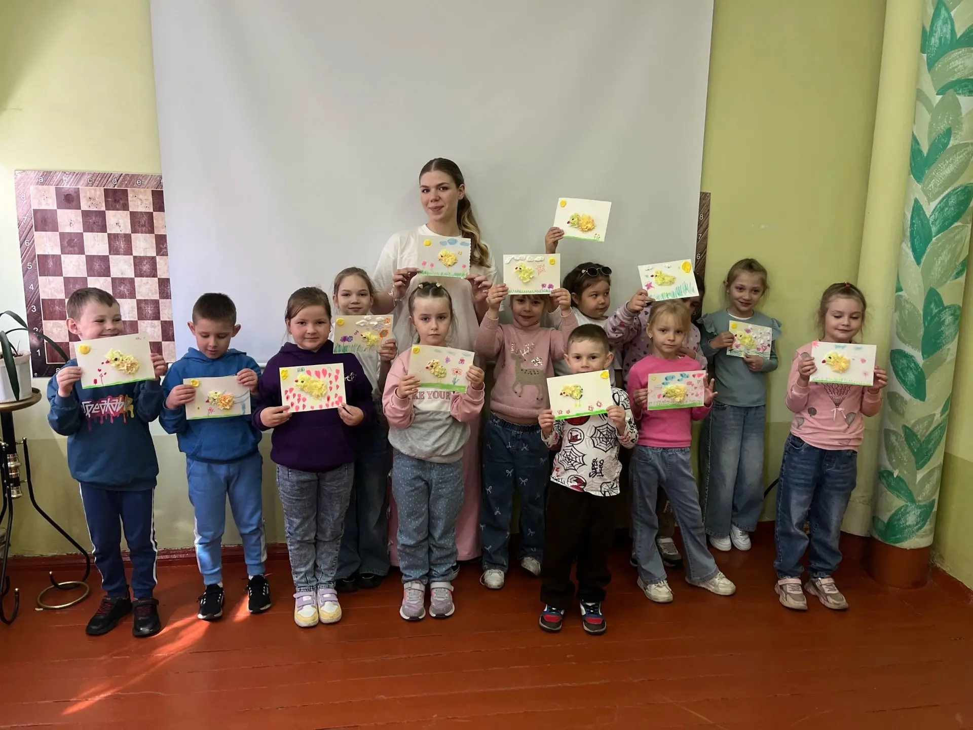 Студентка 2 курса "Педагогического колледжа" г. Черняховска проходит практику в МБУ ДО ...