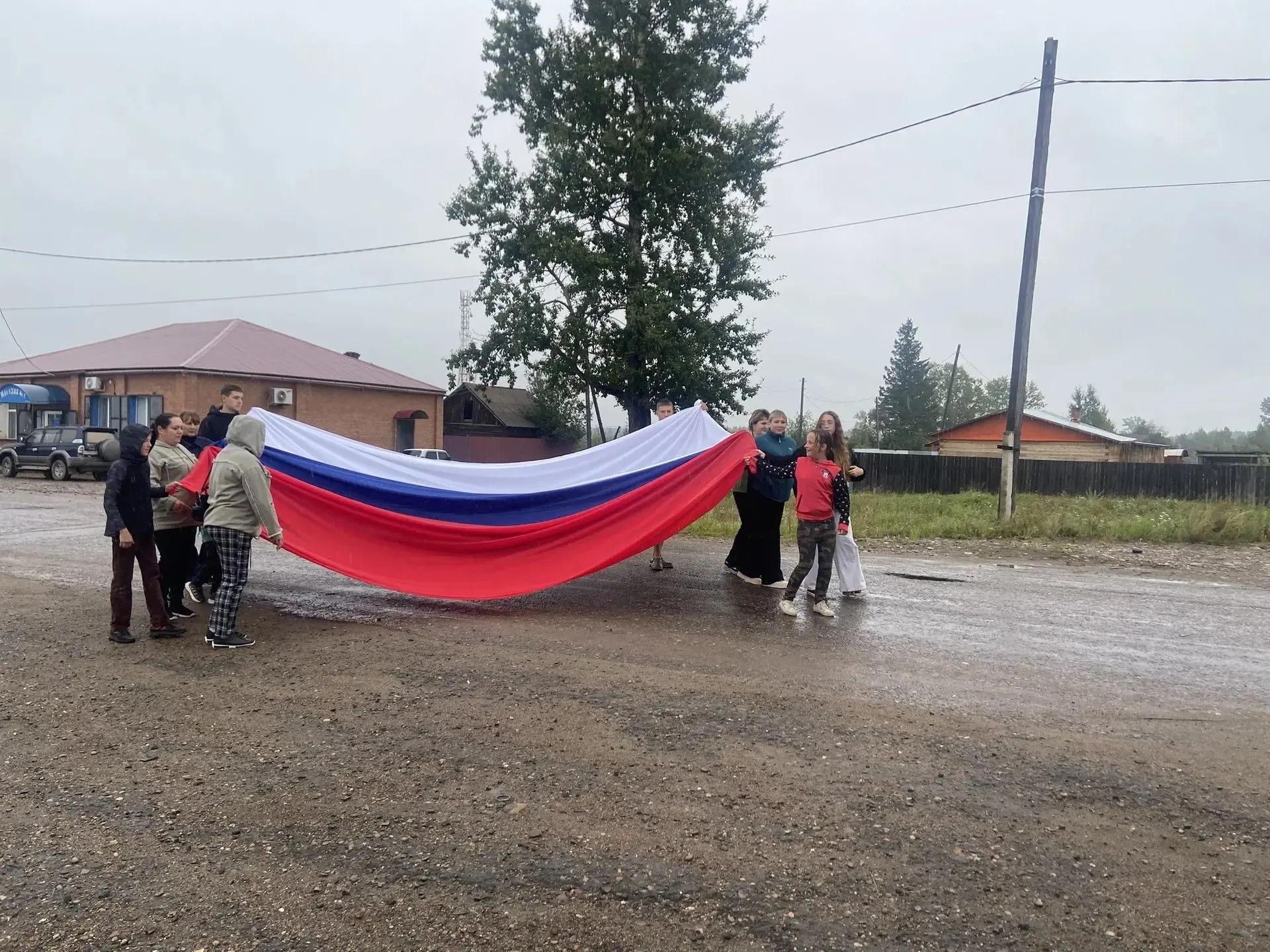 22 августа — День Государственного флага Российской Федерации, мероприятие  «Под флагом...