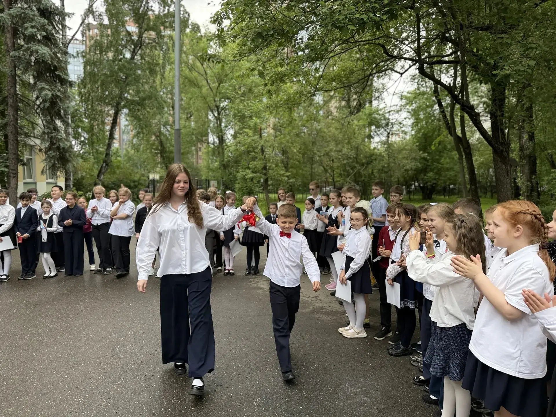 Последний звонок 🔔  🗓 Прозвенел последний звонок 2025-2026 учебного года - и вот уже он возвестил о 