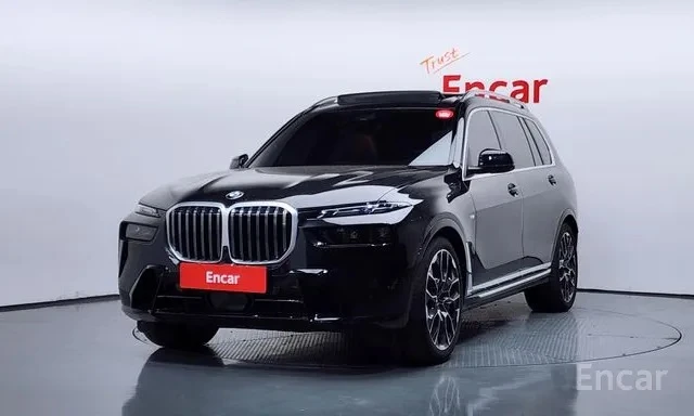 BMW X7 xDrive 40d M Sport в 7-местном исполнении.

Сегодня спрос на европейские автомобили из Кореи 