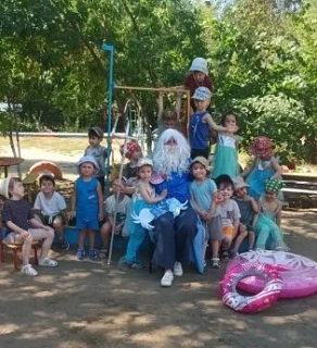 В один из самых жарких ☀️🌡️дней в детском саду случилось настоящее чудо-к ребятам пожа...