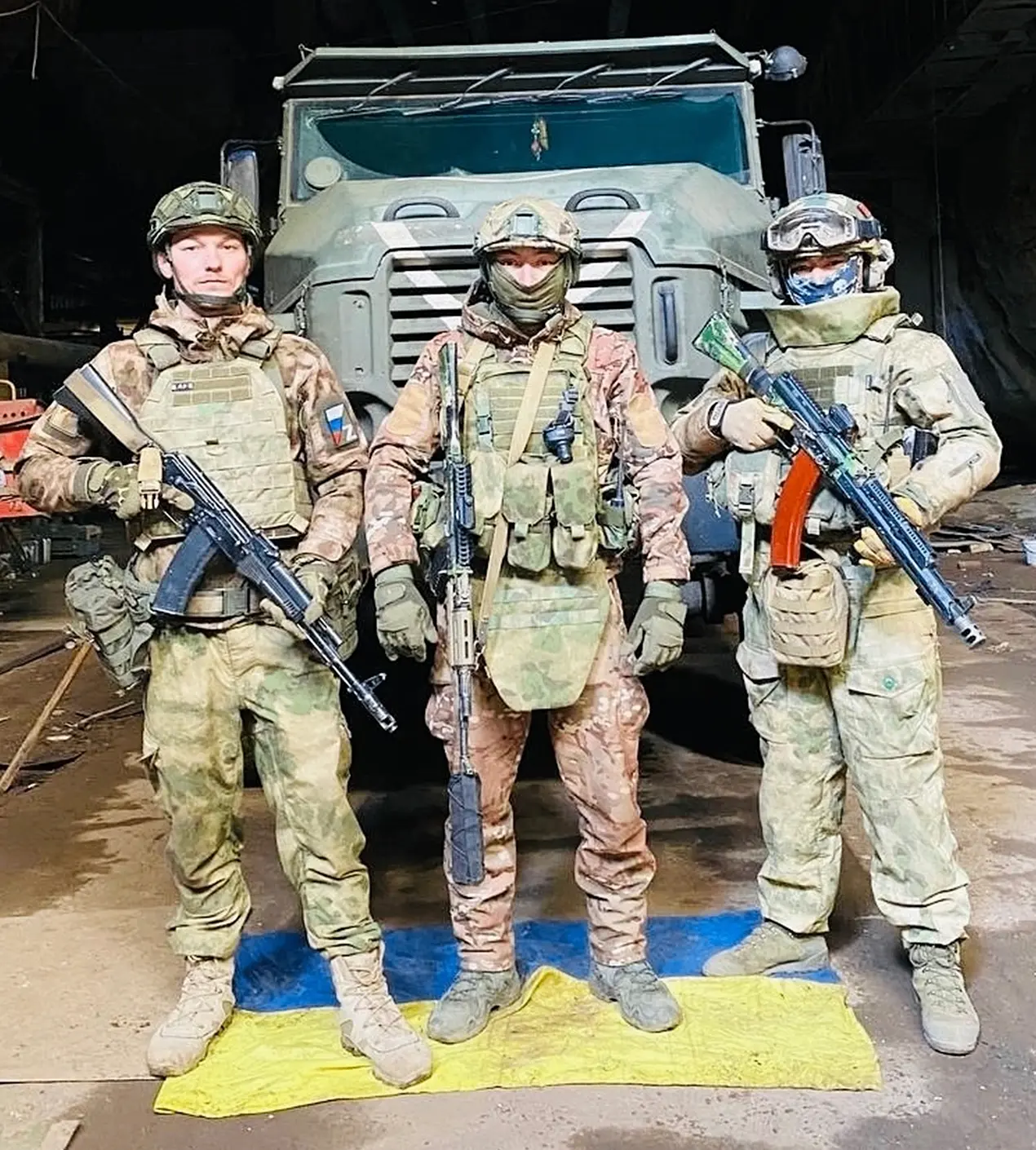 Когда наши ребята на своем месте и бандеровская тряпка там где нужно! ✌️