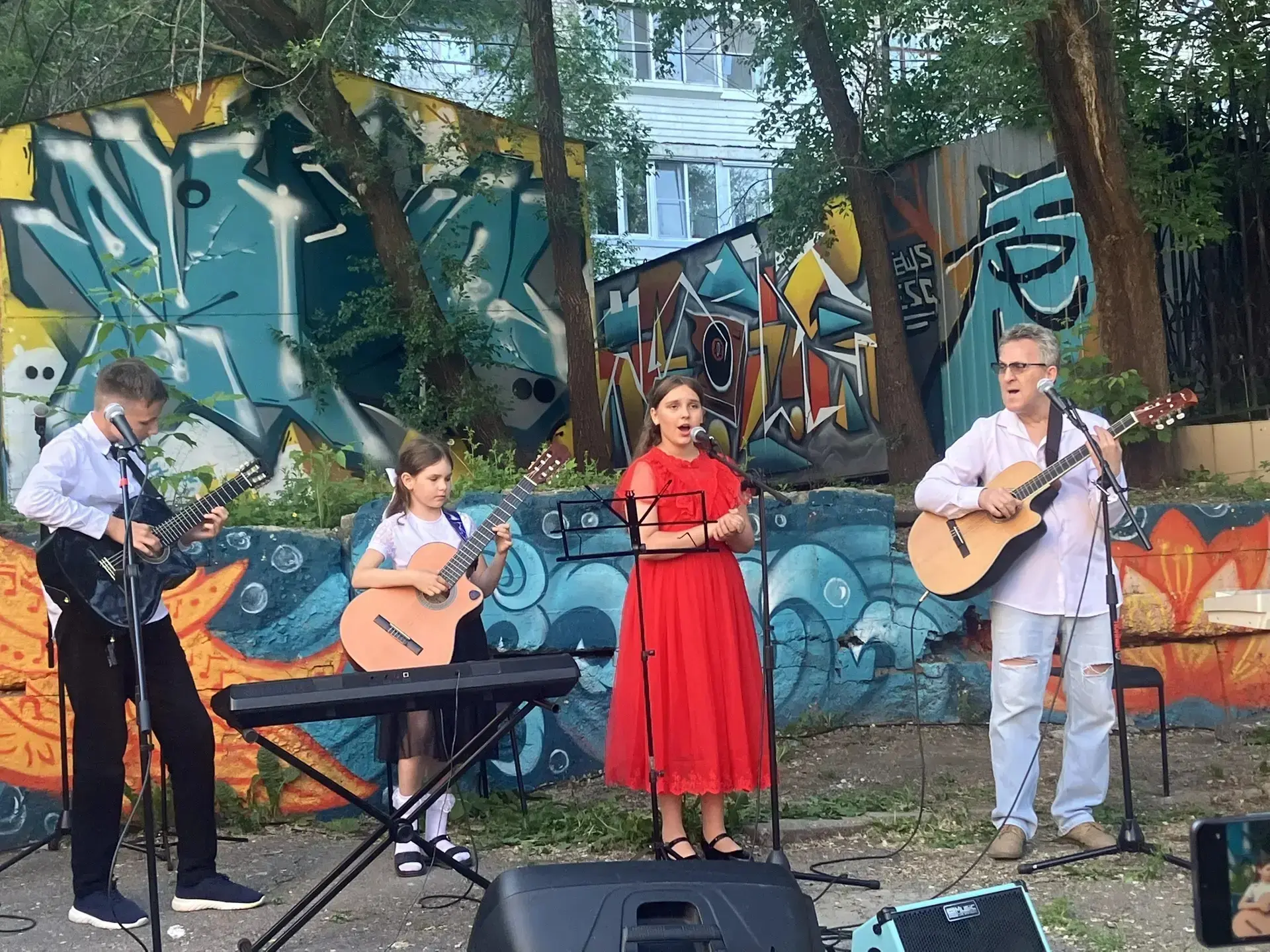 🤩21 июня объединения нашего центра «Орфей»🎙 и «Гитара»🎸  традиционно выступили в рамках проекта «