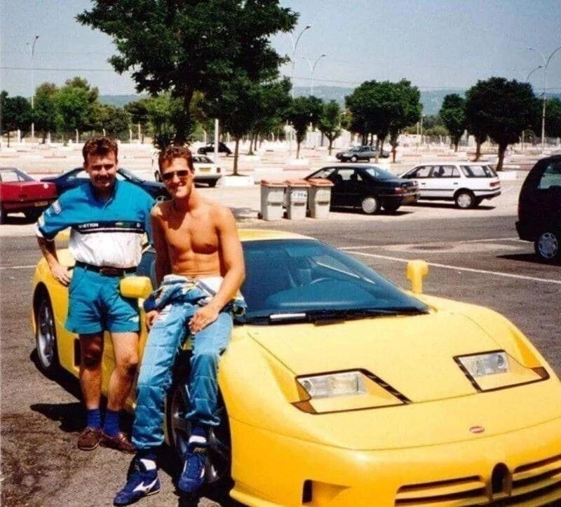 📷🏎Михаэль Шумахер на своей машине Bugatti 1991 год.