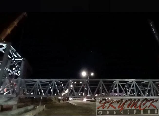 #подписчикЯВ прислал нам фото как в половине второго ночи у ТЦ "Ураса Молл" на Автостра...