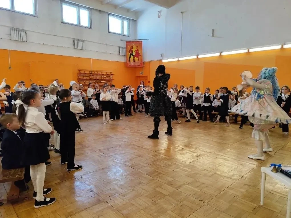 ✋До свидания, Азбука!  В нашей школе состоялось яркое и запоминающееся событие — праздник «Прощание 