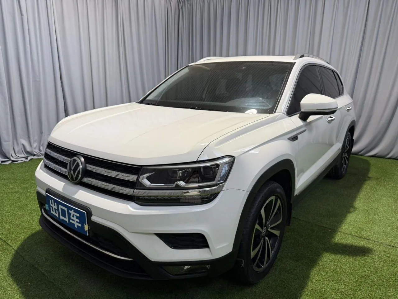 Volkswagen Tharu