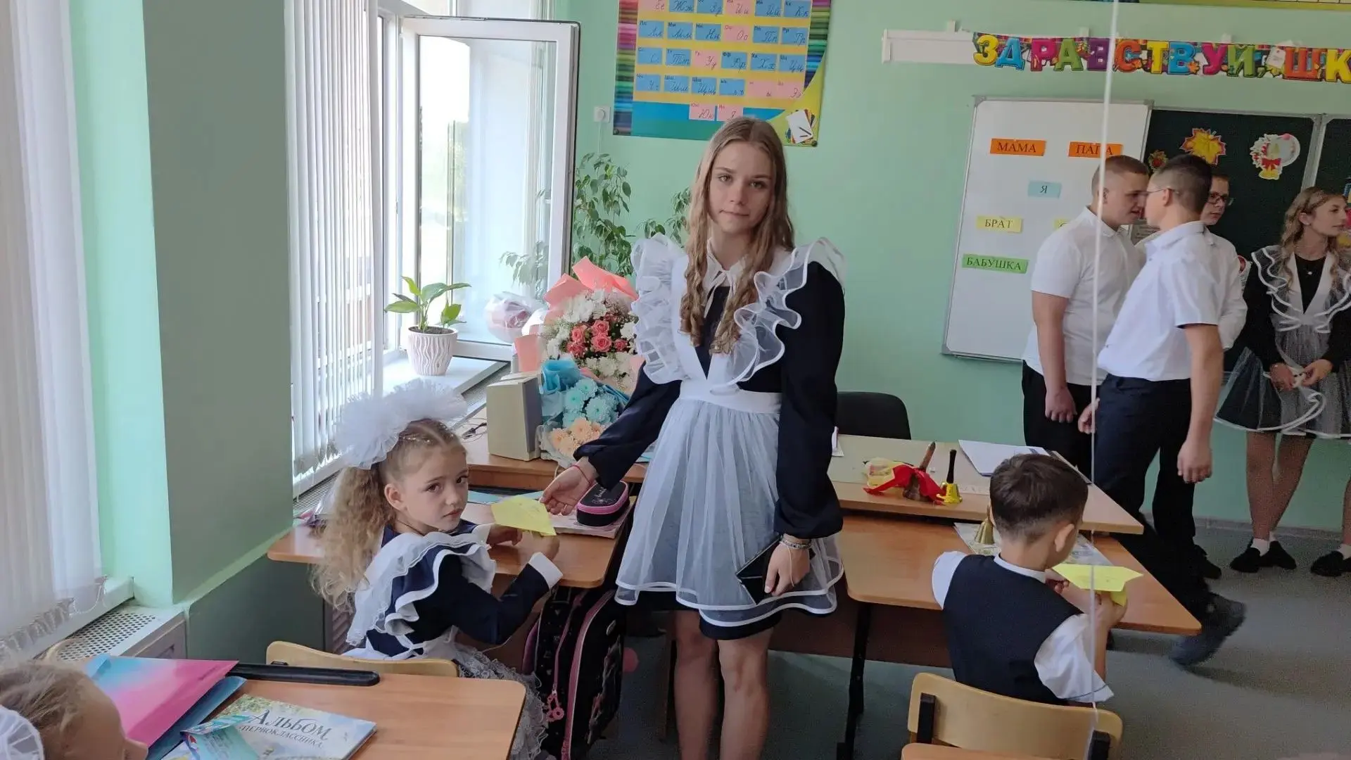 ✅Сегодня, в День Знаний, наша школа продолжила традицию «Самолетик будущего», знаменующ...