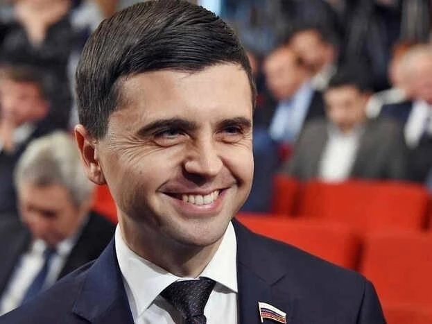 Бывший депутат Госдумы от Крыма Руслан Бальбек вышел из СИЗО. Ему изменили меру пресечения на запрет