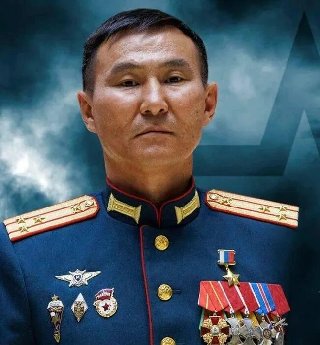 🎉 Сегодня 30 июля свой  День рождения празднует Герой  России Чимитов Доржи Шойнхорович.

Поздравля
