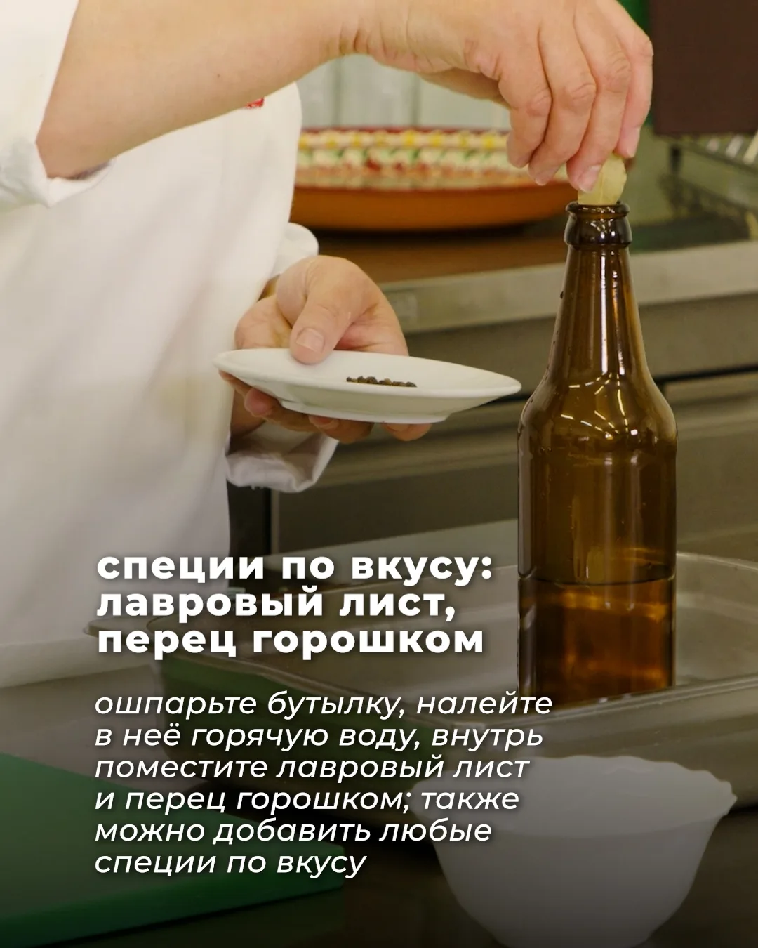 Необычный способ запечь курицу 🍗  Мясо получается очень сочным внутри, а сверху — аппетитная румяная