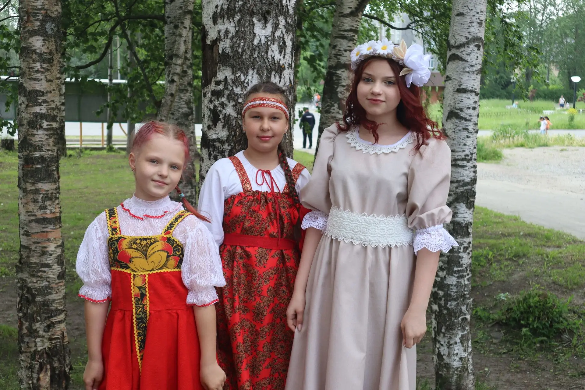 СЕГЕЖАНЕ ВСТРЕЧАЮТ ДЕНЬ РОССИИ!

В один из самых главных государственных праздников в Сегеже на площ