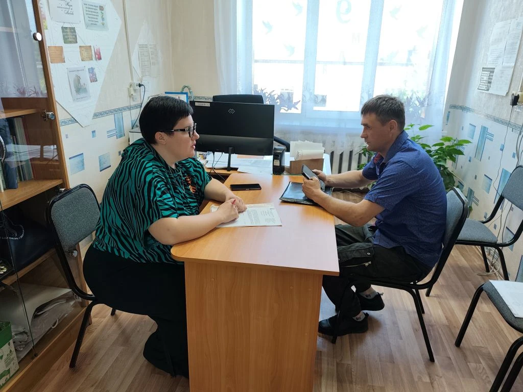 📢Сегодня состоялась важная встреча заместителя руководителя комплексного центра Бороди...