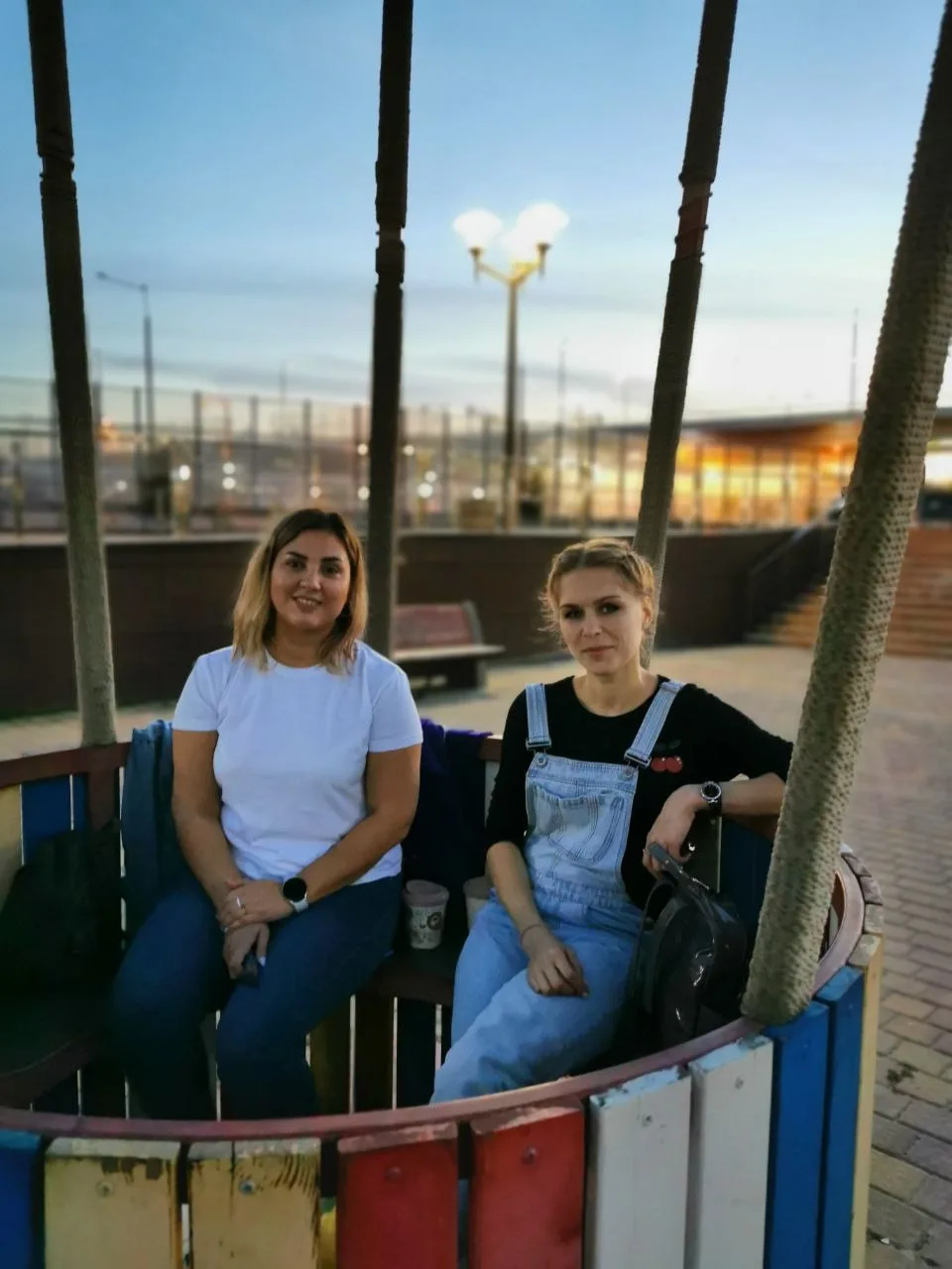 Всем привет. 
На связи ЧудиШарики! 

Давайте расскажем о нашем пути! Каждый из нас имеет удивительны