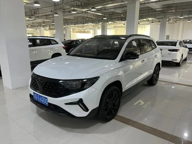 Jetta VS7
【Привод】 2вд
【Цвет】белый
【Изготовление】 2022-09
【Пробег】 9000 км
【Объём двигателя】1,4 л Tu