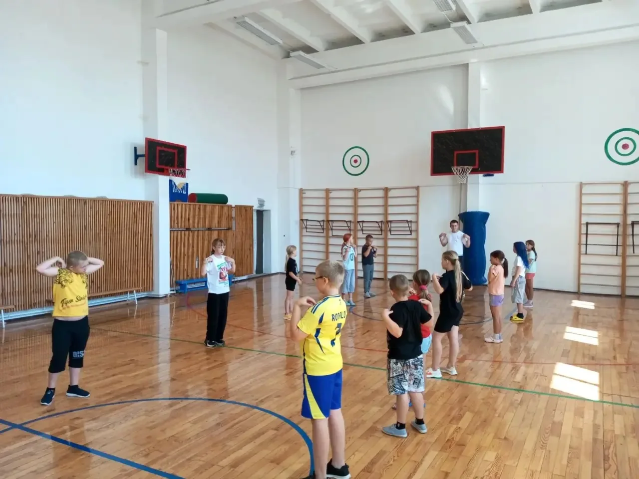 💙Увлекательная игра "Калейдоскоп профессий" прошла сегодня в нашем лагере. 
 
🔎 Что было? 
✔ Ребят