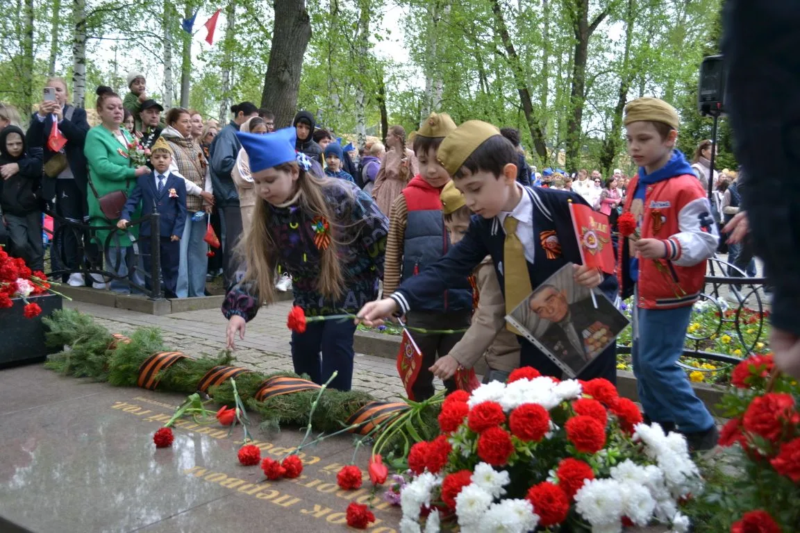 💥Сегодня, 9 Мая, в мкрн.Хлебниково был дан старт торжественных мероприятий, приуроченных к 81-й годо