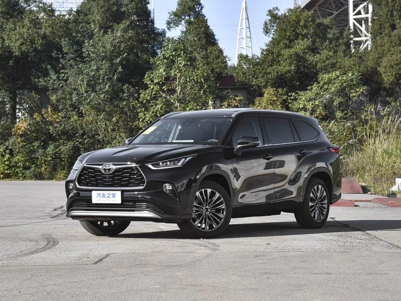 🛞 Такой Highlander, который стоит своих денег 🚗

Через направление ЕАЭС можно привезти новый Toyot