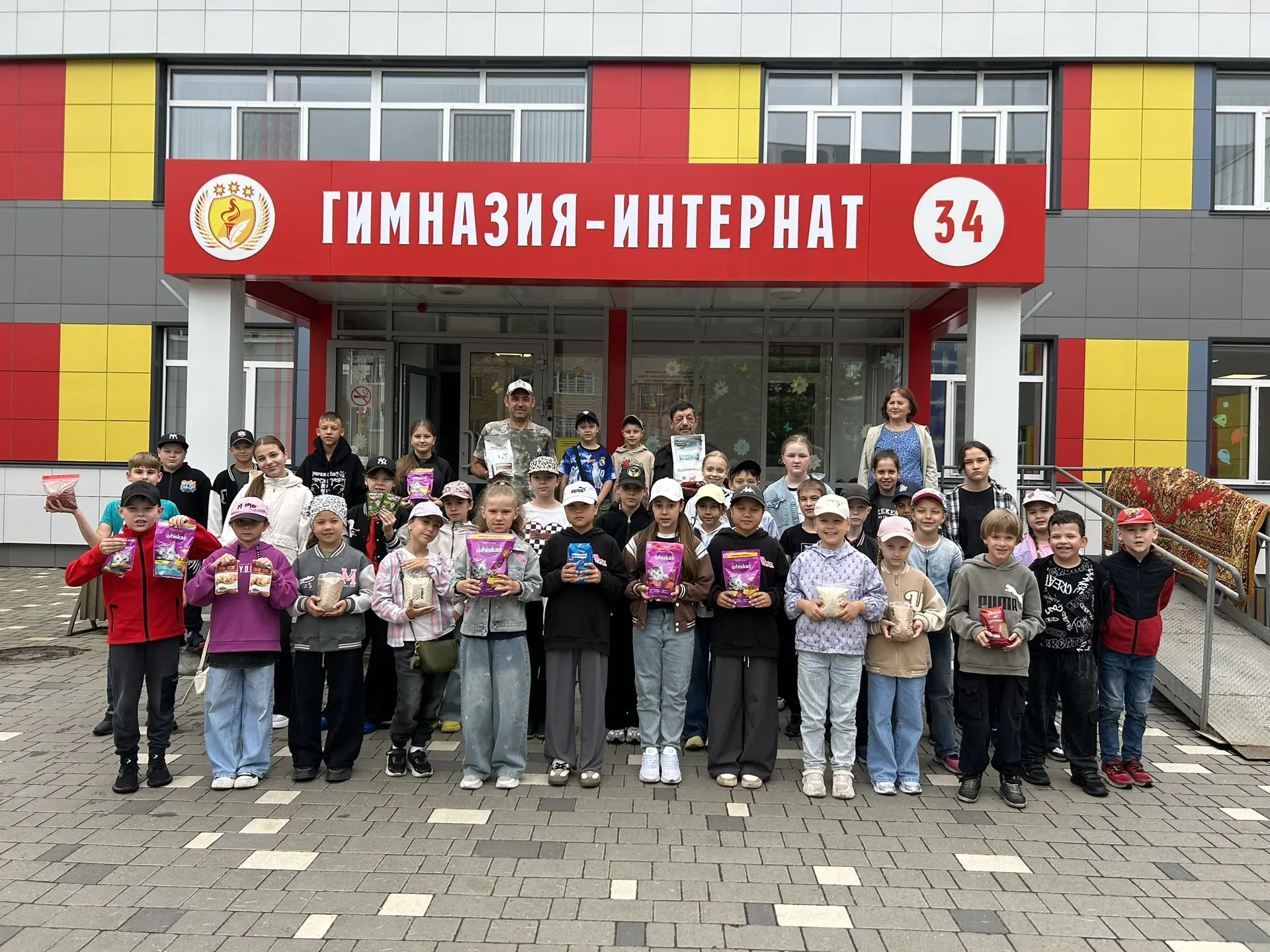 Друзья меньшие: как лагерь «Туслӑх» и Совет отцов помогли приюту 

🐕🐈🐈‍⬛ В пришкольном лагере «Ту