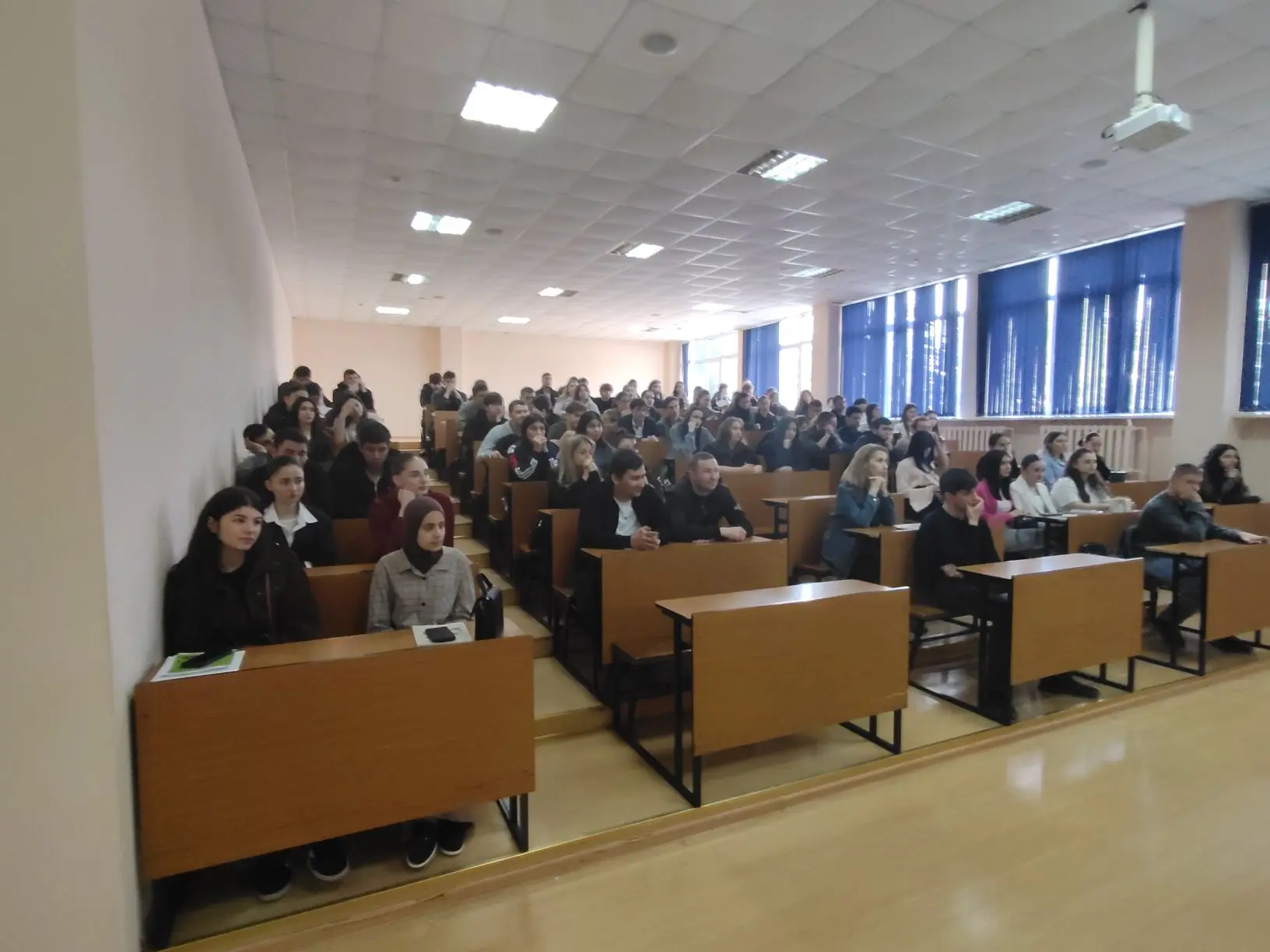 🔥 Более 200 студентов СКГМИ стали участниками федерального проекта «Ломоносовский обоз. Сила в смысл