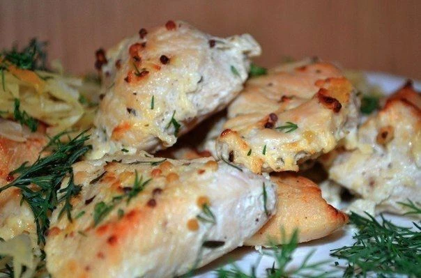 Отличный вариант для обеда - куриное филе в кефире!