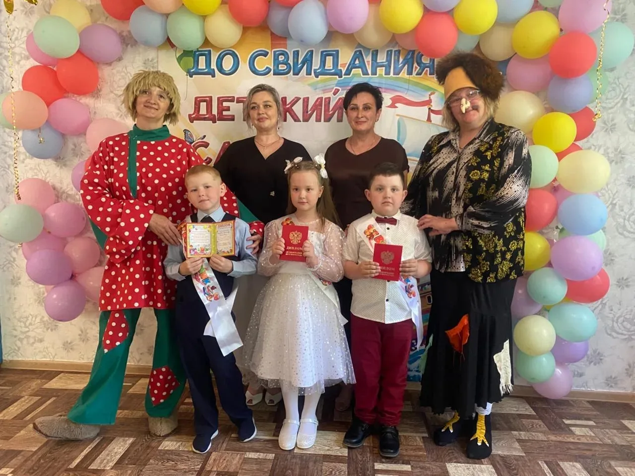 В "Новополевском" филиале состоялся выпускной утренник, посвящённый окончанию учебного года и прощан