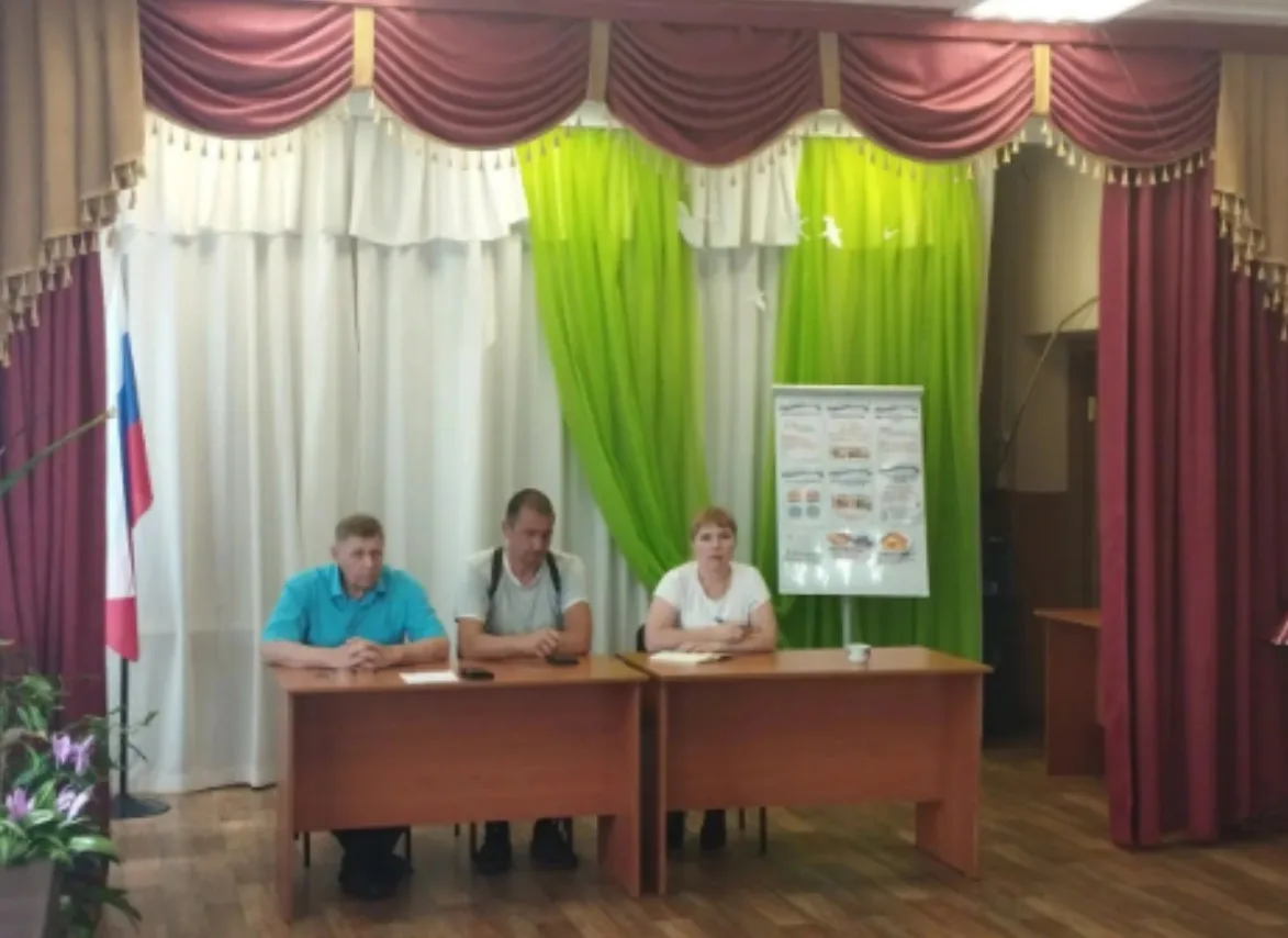 📆Сегодня в деревне Унже-Павинская прошёл сход граждан. На встрече присутствовали глава поселения Юр