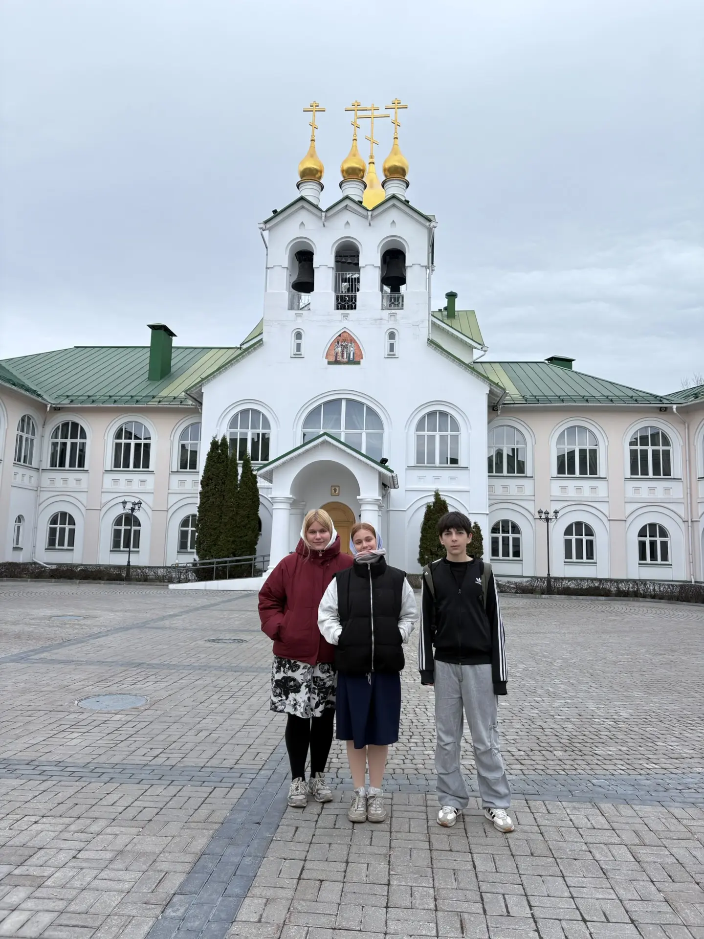 ✨ Паломническая поездка педагогов школы №33 и юнармейцев отряда «Пламя» в Коломну   6 апреля педагог