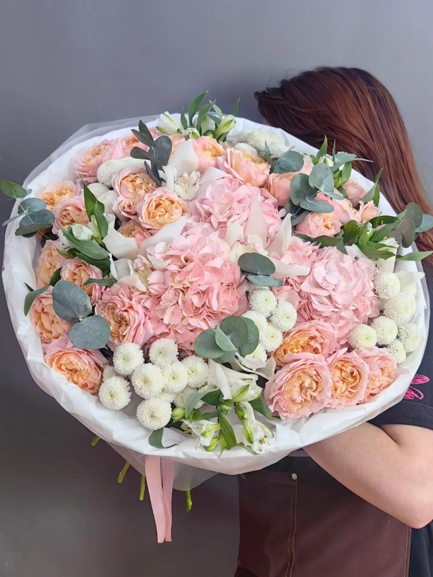 😍Букет-гигант в нежной гамме с колумбийскими гортензиями, кустовыми пионовидными розам...