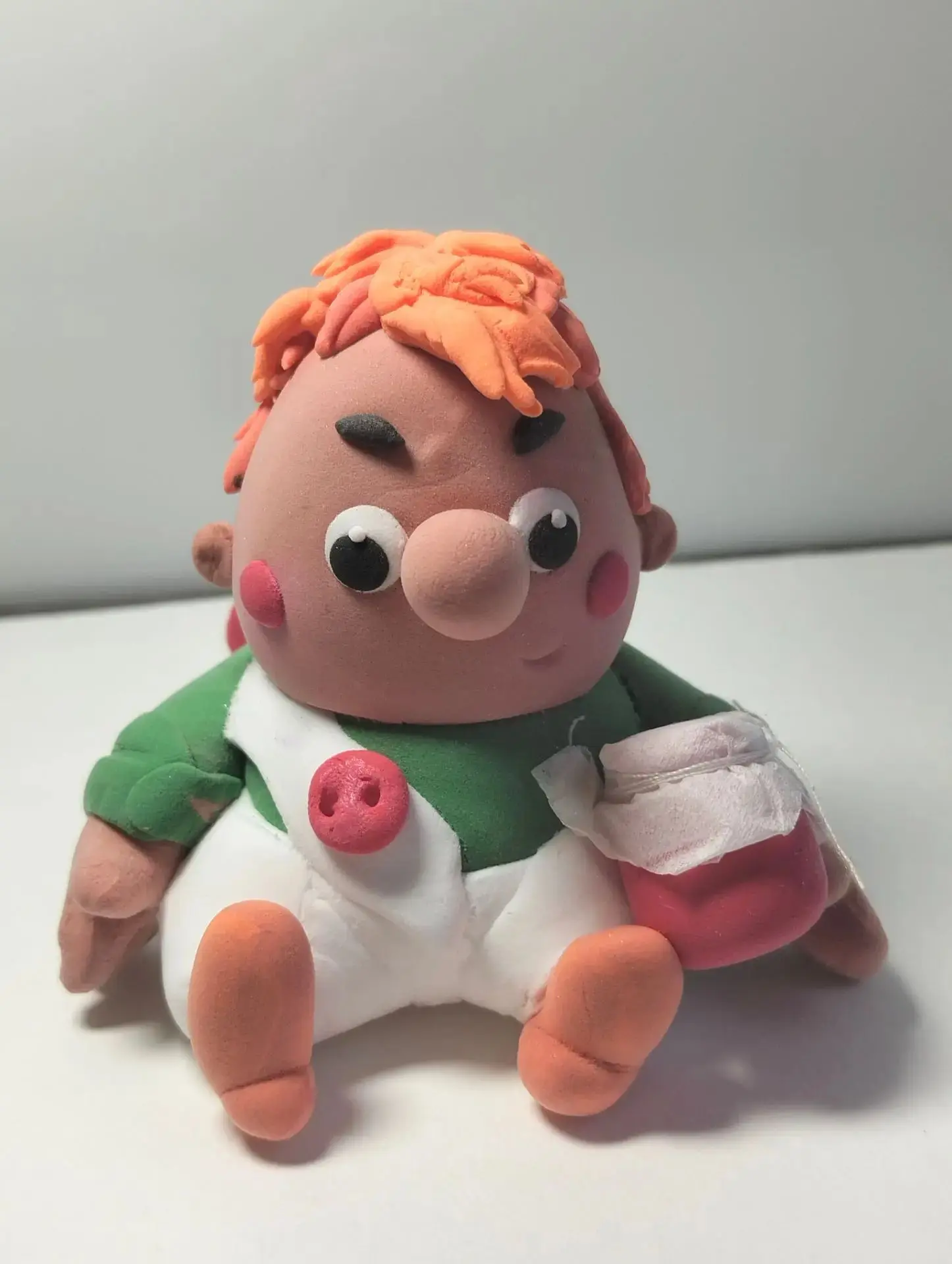 Август на исходе, но мы не сбавляем оборотов 🧸 Последние дни лета — лепим с Еленой Бор...