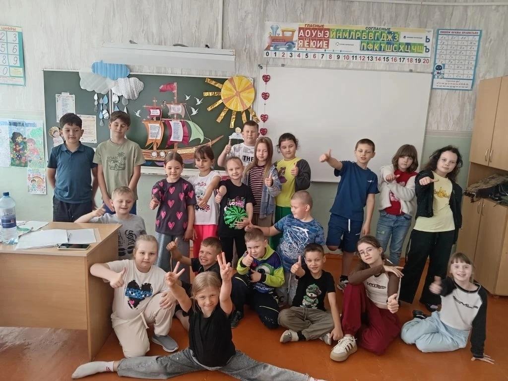 🌞 День 2 в лагере «Крепыш»: Сладкое путешествие в историю!