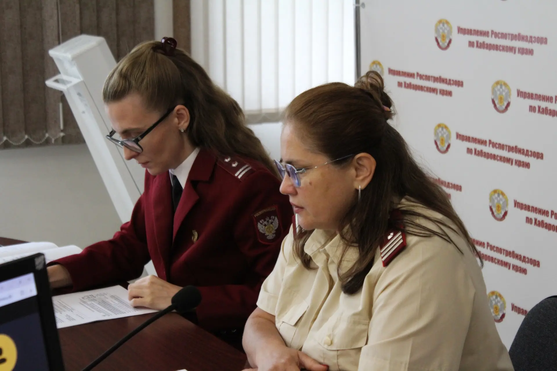 📑📝 Специалисты Управления Роспотребнадзора по Хабаровскому краю провели консультирова...