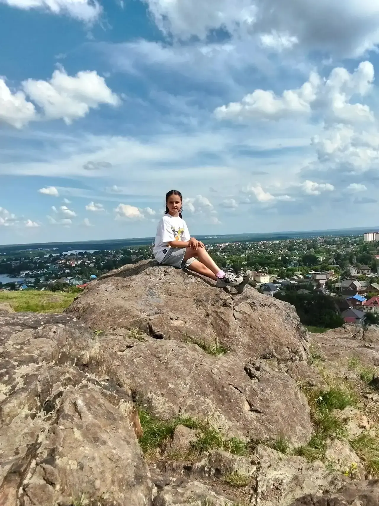 Софья Леонова покоряет вершину! ⛰️📸