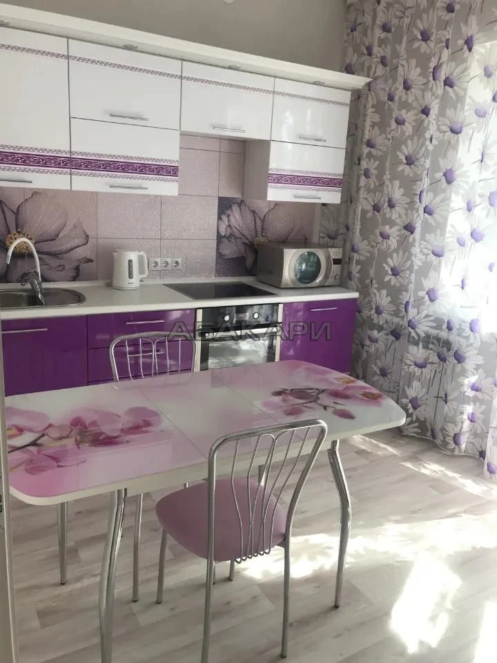 🏠 Парусная улица, 5