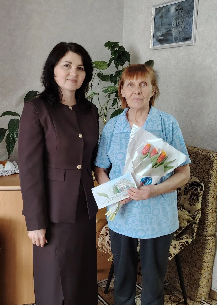 💐 Цветы мамам героев: Чебоксары присоединяются к Всероссийской акции #ПоздравьМамуГероя

Сегодня в 