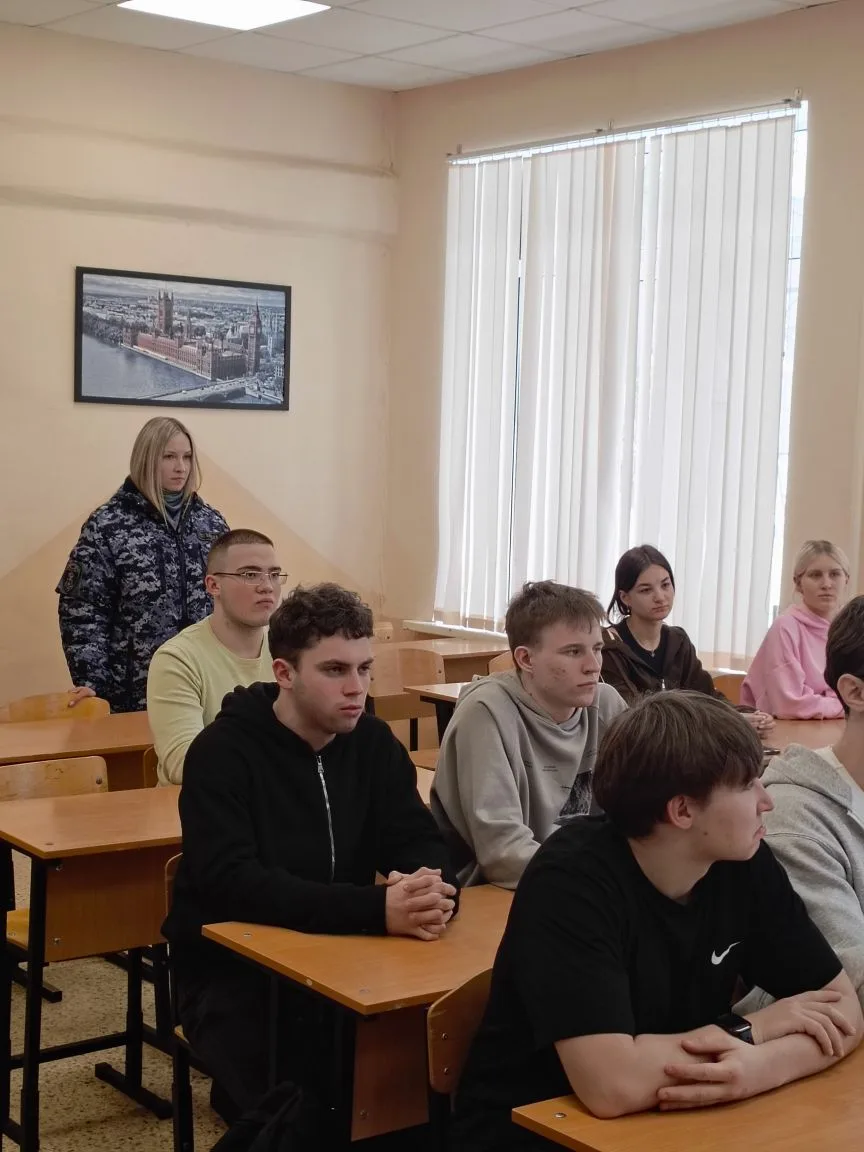 Встреча выпускников с представителями Росгвардии