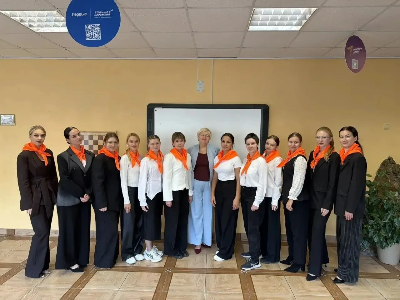 🍁 ПЕРВОКУРСНИКИ НА СТАРТЕ ПРОФЕССИОНАЛЬНОЙ ДЕЯТЕЛЬНОСТИ В ДЕНЬ УЧИТЕЛЯ 🍁