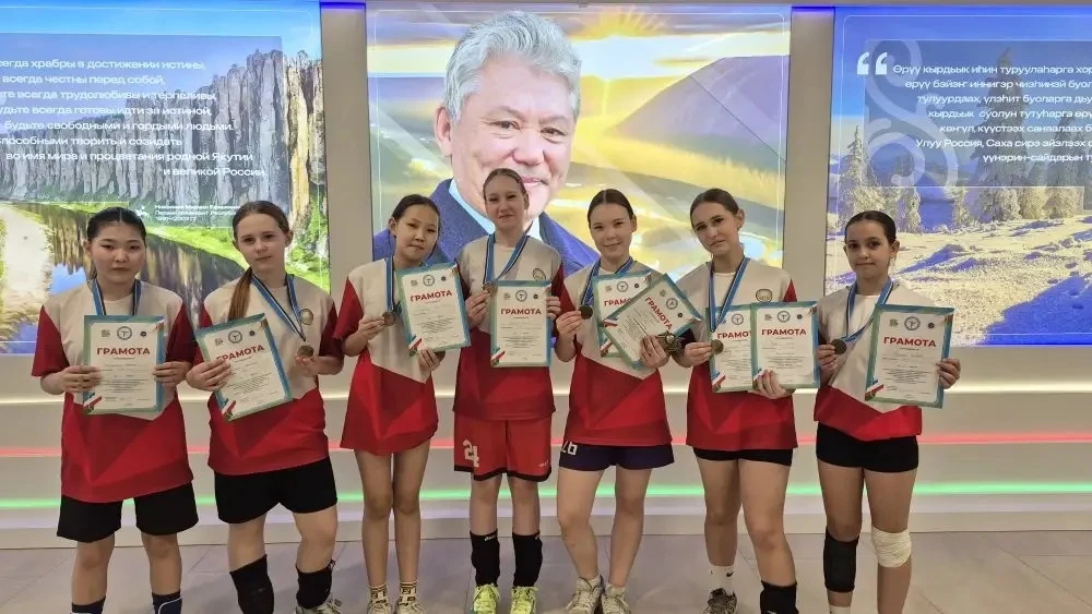 🎉Команда СОШ №13 заняла 3 место в финале XII республиканских соревнований по волейболу среди команд 