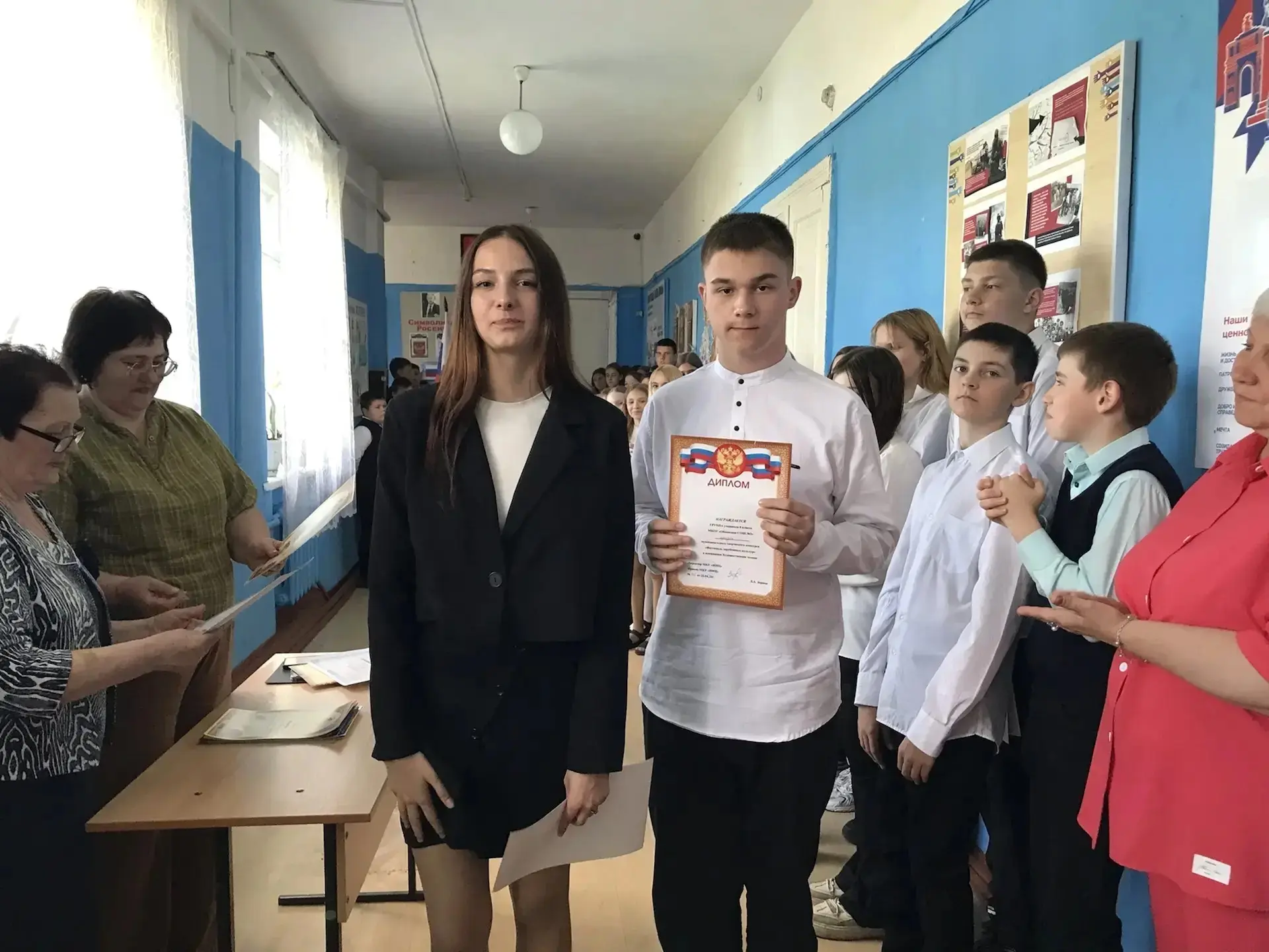 Торжественная линейка по итогам 2025–2026 учебного года: чествуем наших звёзд! ✨
25 мая в нашей школ