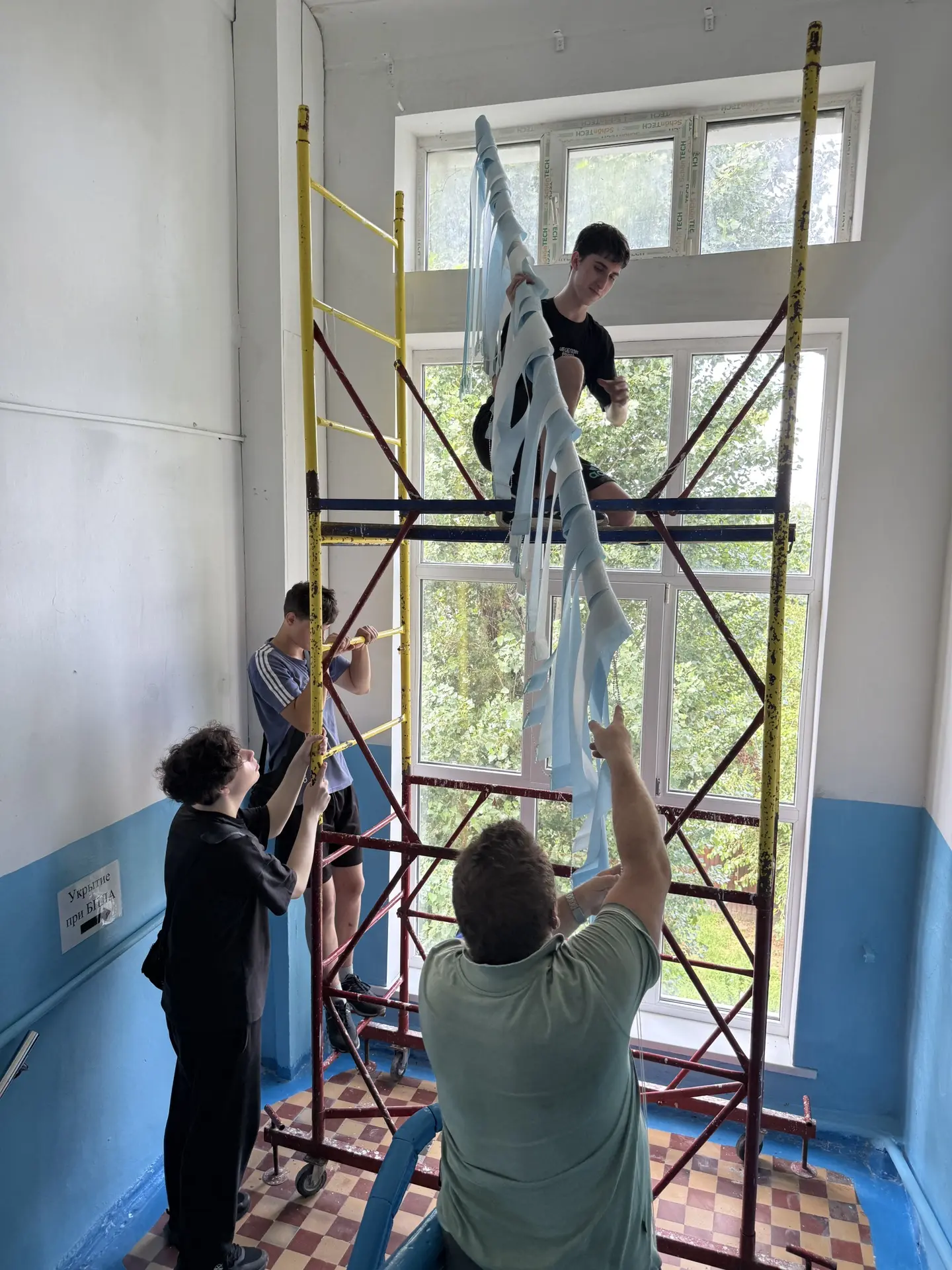 🛠️ «ЛЕГИОН ТРУДА»🛠️

Третий день трудовой практики для 11«А» прошёл не менее продуктивно, чем перв