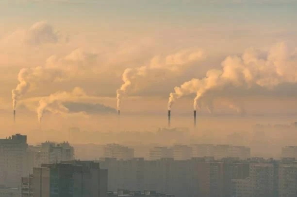 😷В Приморье с 14 по 15 апреля ожидается грязный и токсичный воздух — жителям рекомендовано держать о