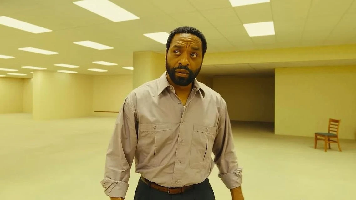 🎬 «BACKROOMS» ВЗЯЛ НОВУЮ ВЫСОТУ — УЖЕ БОЛЬШЕ $400 МЛН