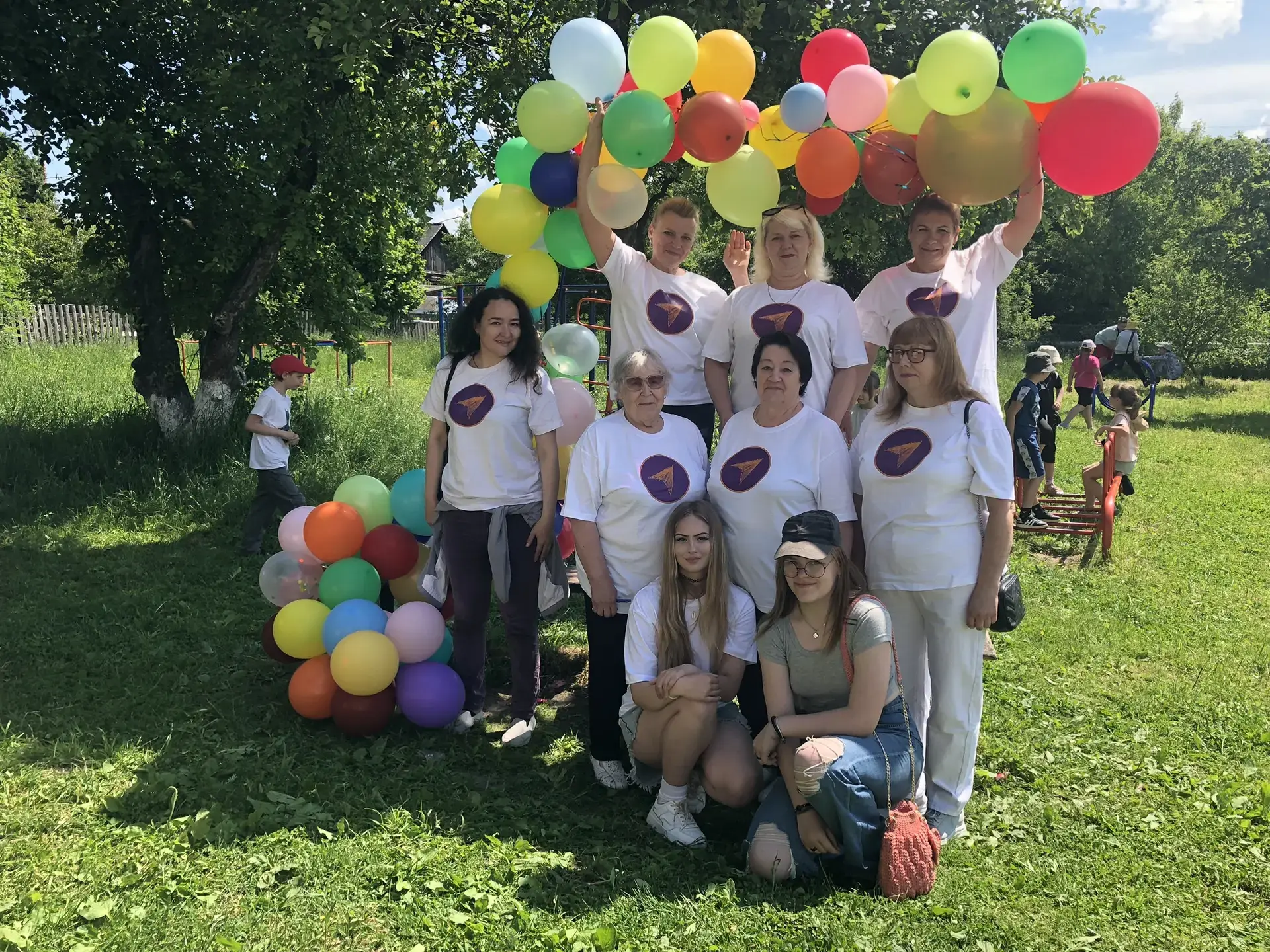 4 июня в МБОУ Ельнинская средняя школа №1 имени М.И. Глинки состоялось торжественное от...